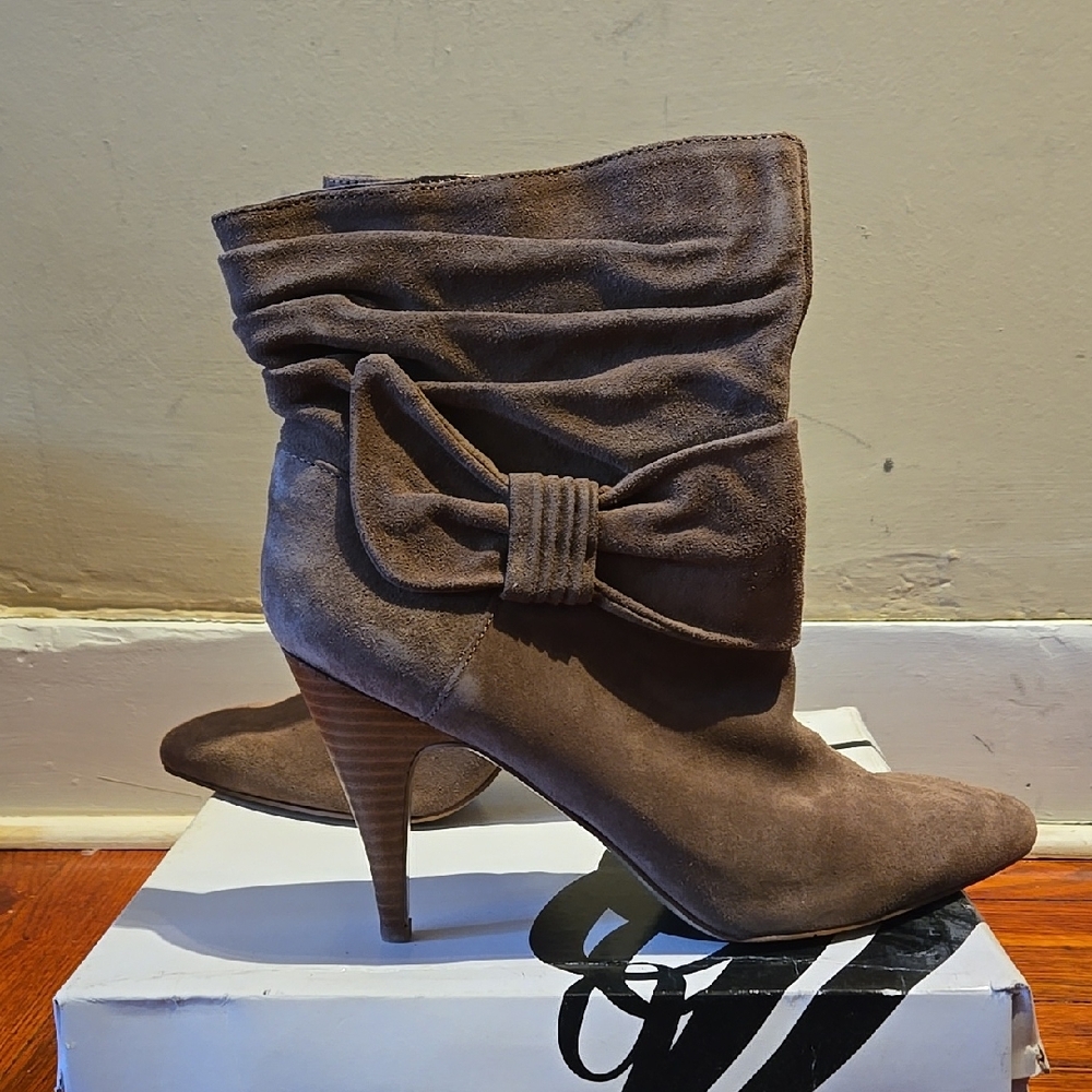 Elegant Suede Ankle Boots Side Zip